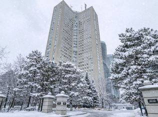 3650 Kaneff Cres #2201, Mississauga, ON L5A 4A1