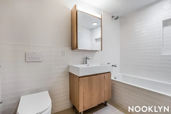 Rented by Nooklyn NYC LLC | media 43