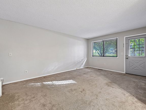 3rd image of 13316 Zenith Ln