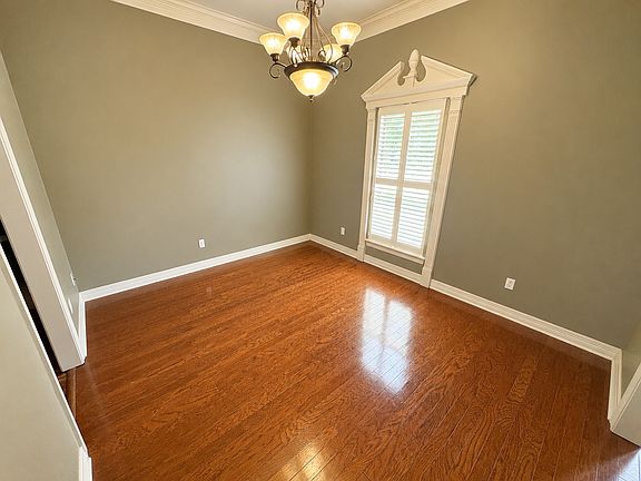 4th image of 1812 Bayou Bend Dr
