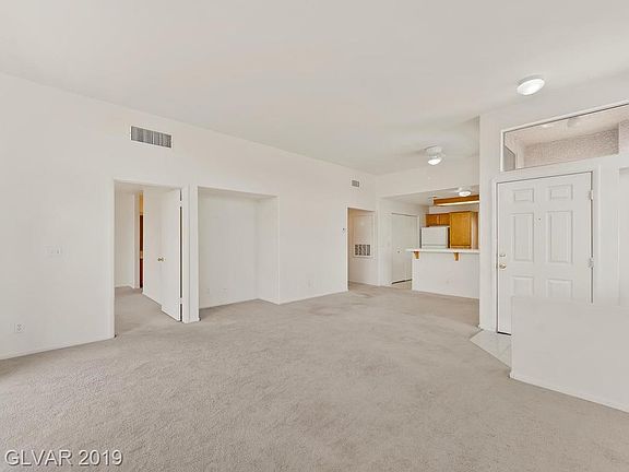 4th image of 3125 N Buffalo Dr Unit 2096