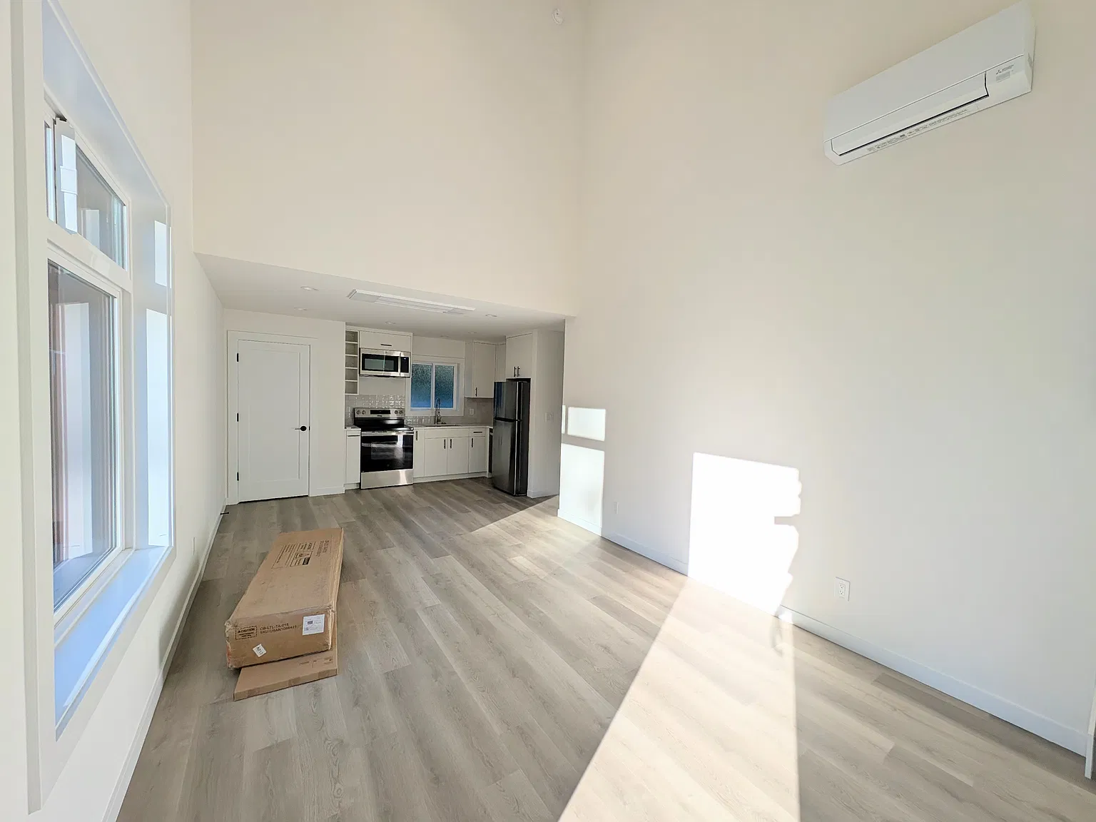8612 Ravenna Ave NE — Photo 2