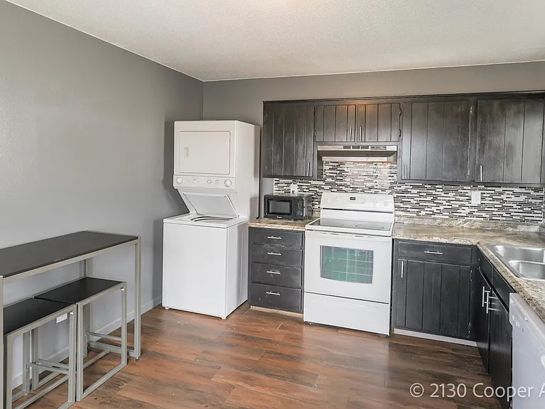 2130 Cooper Ave #B — Photo 7
