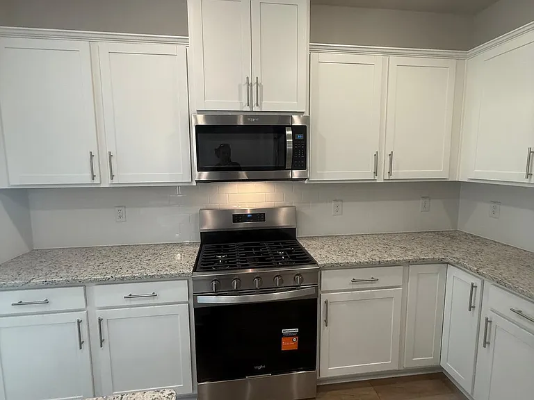 260 Ravenscraig Park Pl — Photo 7