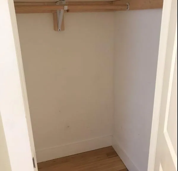 2733 Woodburn Ave #303 — Photo 16