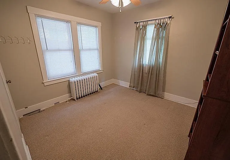 Second bedroom wall to wall, spacious and brite.