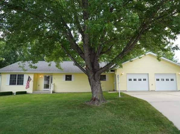 207 Dawn Dr, Nashua, IA 50658