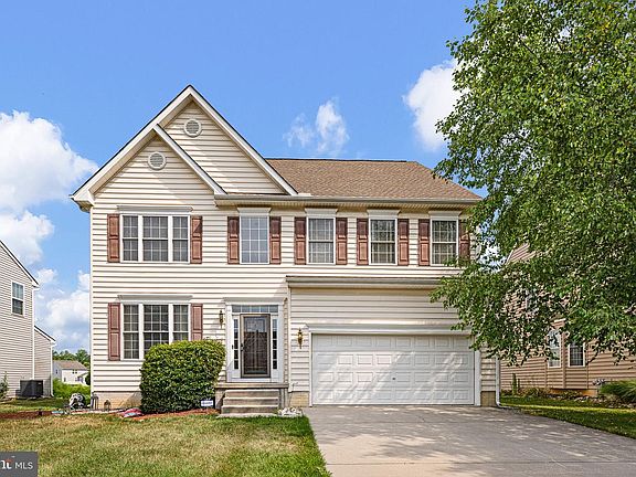 2nd image of 43 Barkley Ct