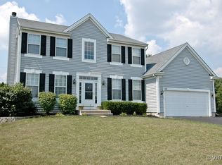 488 Nuthatch Way, Lindenhurst, IL 60046