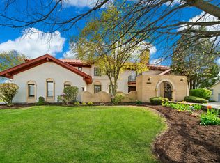2014 Midwest Club Pkwy, Oak Brook, IL