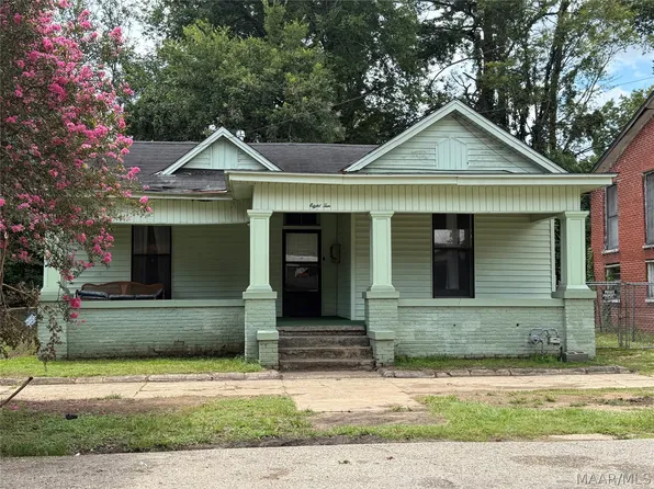 810 Minter Ave, Selma, AL 36701