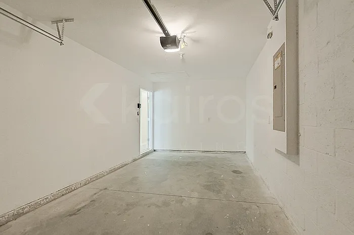 27008 Anthony Ave — Photo 16