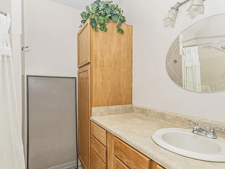 2173 Spoleto Ln E — Photo 12