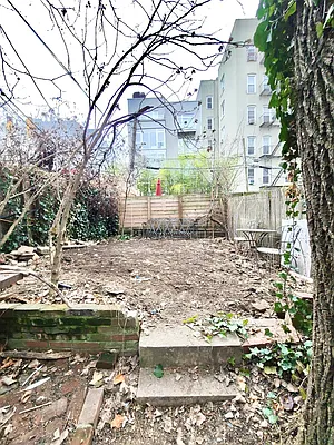 Rented by Delmark Realty LLC | media 62