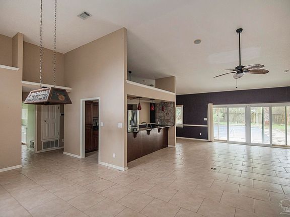 4th image of 831 Shadow Ridge Dr