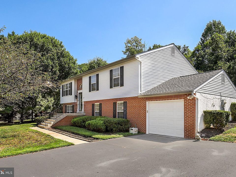 1st image of 12217 McCullagh Ct