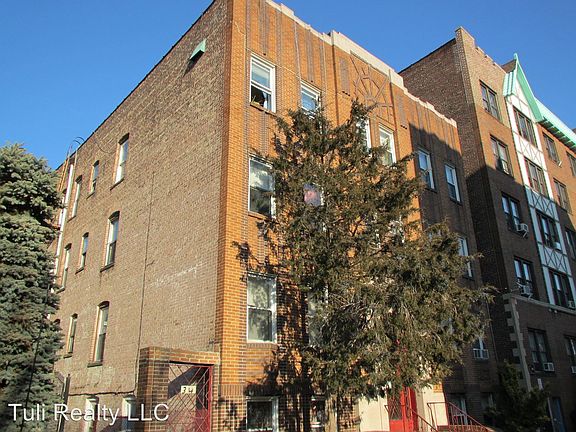 3rd image of 34 Kensington Ave APT 05