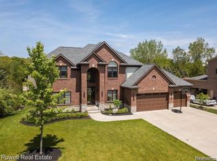 1968 Maplewood Ave, Bloomfield Hills, MI 48302