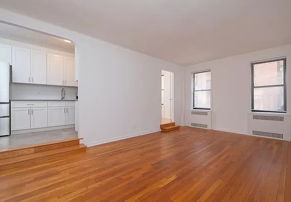 4th image of 55 E 190th St APT 35