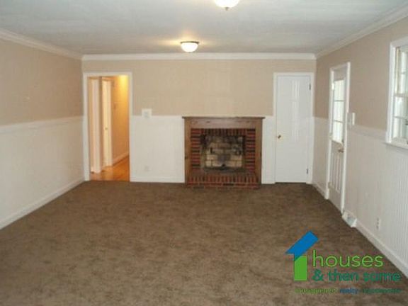 2nd image of 105 Fairfax Dr