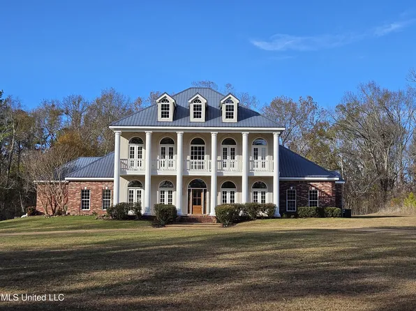 12050 Highway 18, Raymond, MS 39154
