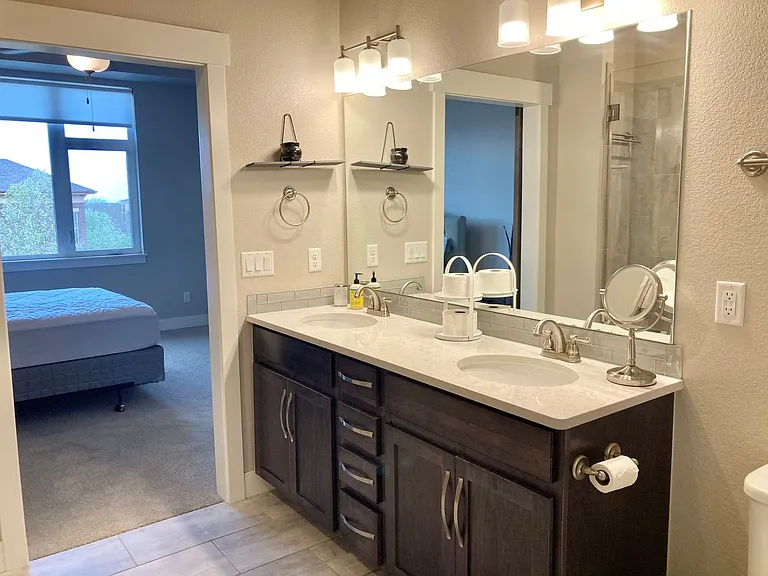 2751 Iowa Dr #301 — Photo 18