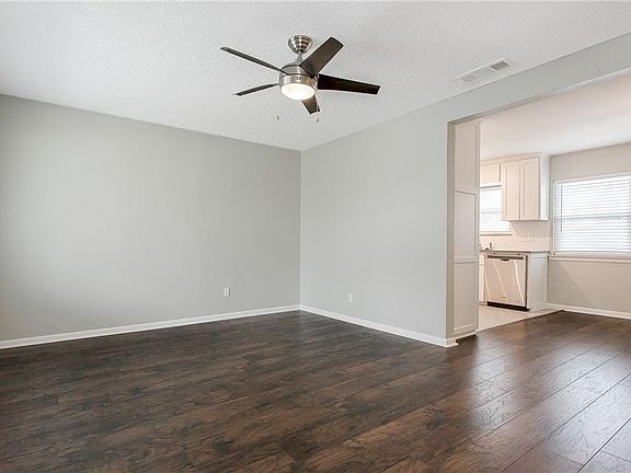 5th image of 3017 Cameo Ln