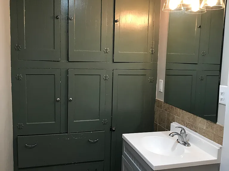 611 N Cemetery St — Photo 7