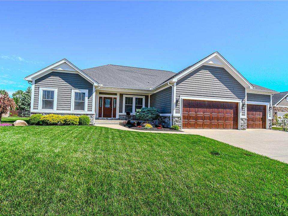 1st image of 2313 Larkspur Dr