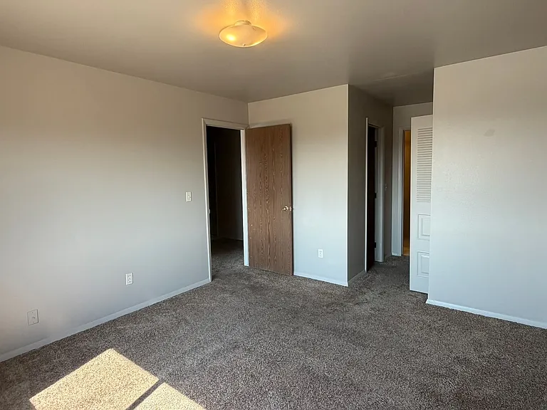 812 W Cedar Ct — Photo 12