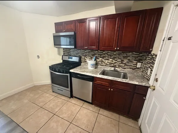 (undisclosed Address), West New York, NJ 07093