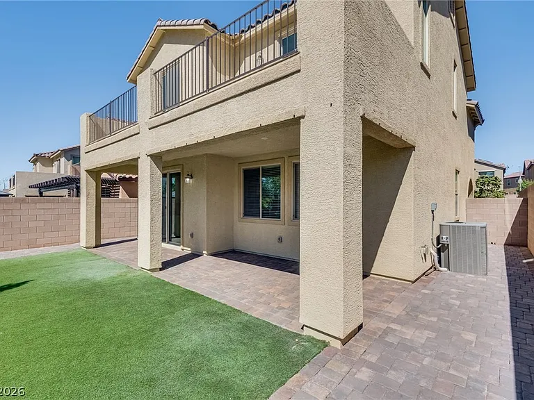 12321 Silvana St — Photo 53