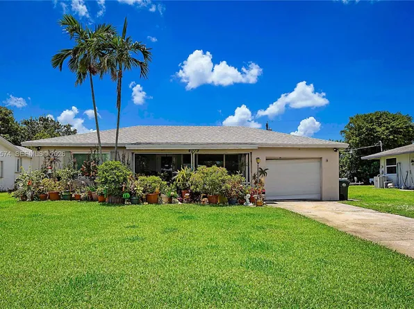 4079 Dahl Dr, Greenacres, FL 33463