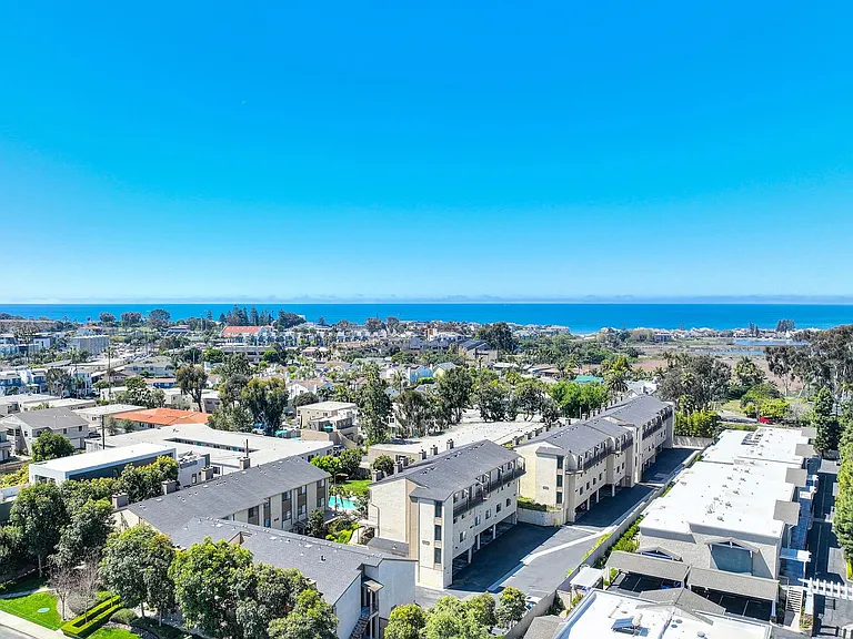 Elan Park Place Carlsbad — Photo 6