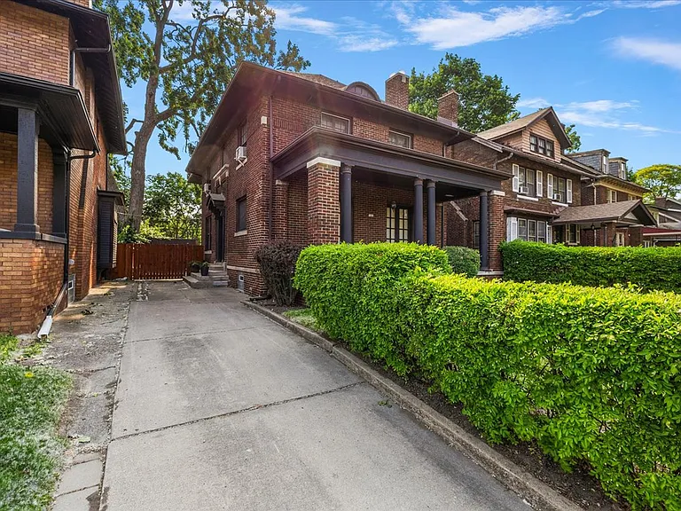 7433 Poe St — Photo 35