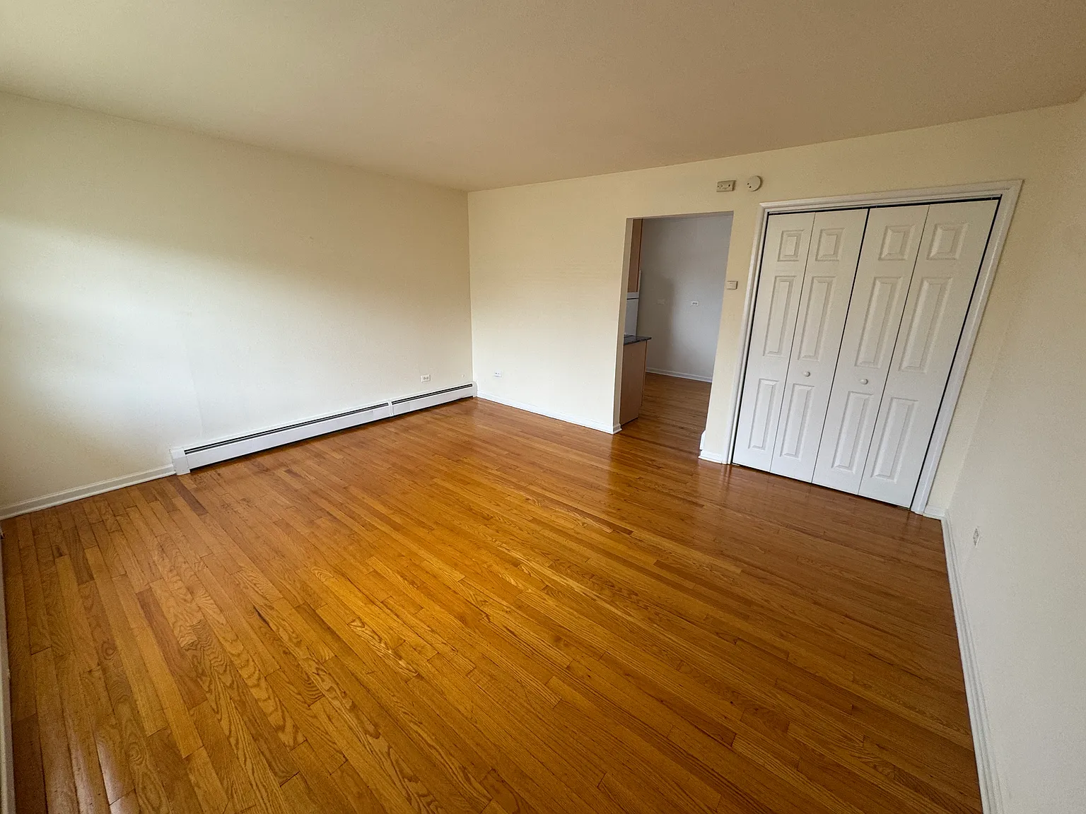 1 bed, 500 sqft, $1,200 — Photo 4