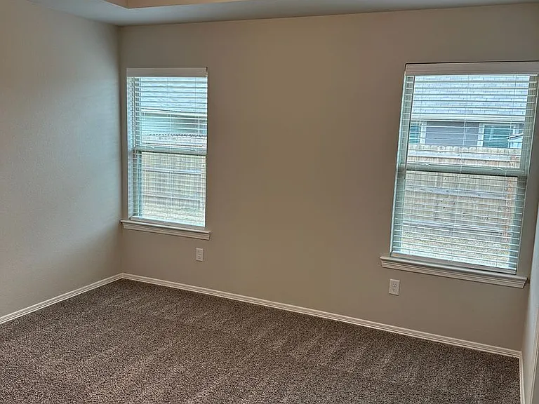 1211 Highgarden Dr — Photo 11