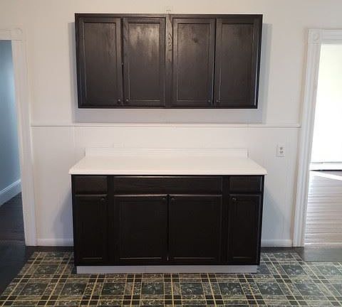 3rd image of 32 Tuxedo Ave #1