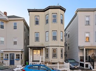 29 Rosemary St, Jamaica Plain, MA 02130
