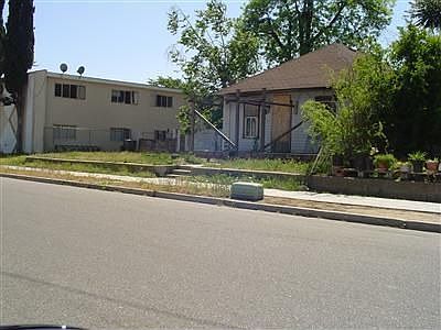 2nd image of 187 N Echo Ave