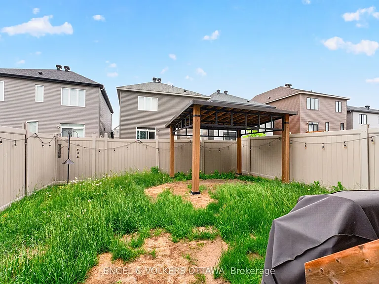 87 Coco Pl — Photo 35
