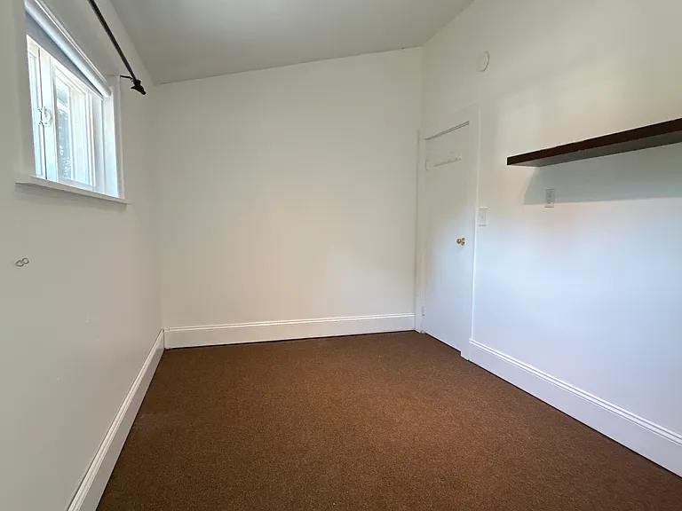 538 Main St #4 — Photo 10