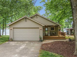 15009 McCaslin Lake Rd, Linden, MI 48451