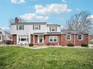 2751 Chaucer Dr NE, Canton, OH