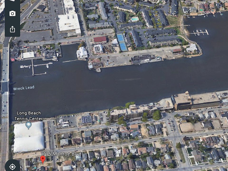 2nd image of 715 Monroe Blvd