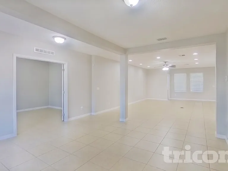 15320 Scorpio St — Photo 21