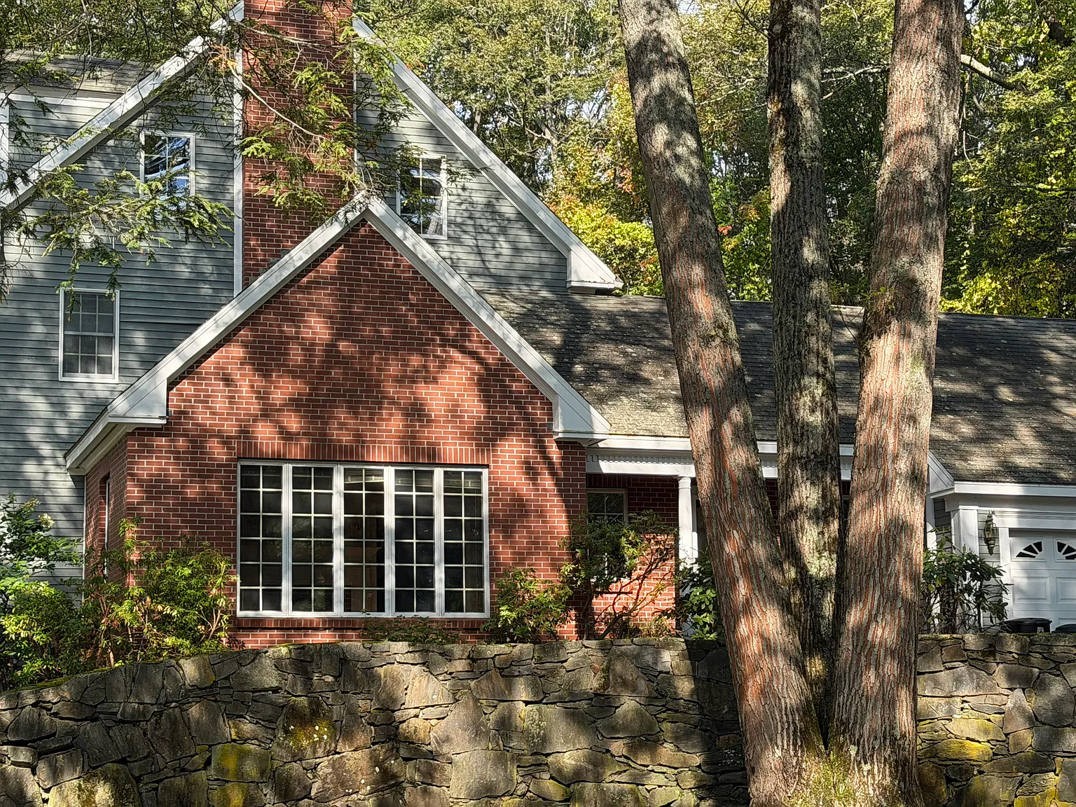 5 bed, 4800 sqft, $5,995 — Photo 2