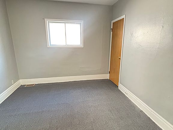 3rd image of 801 Prospect Ave #1