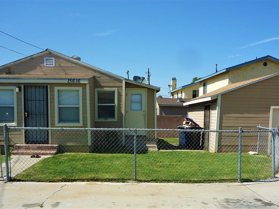 2nd image of 15616 Grevillea Ave