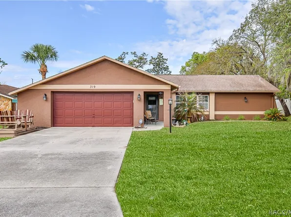 319 Dartmouth Ave, Spring Hill, FL 34606